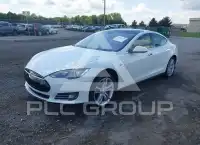 2013 Tesla Model S фото