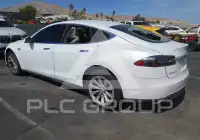 2013 Tesla Model S фото
