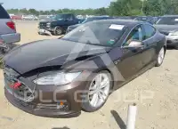 2013 Tesla Model S фото