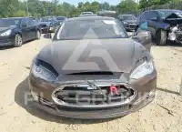 2013 Tesla Model S фото