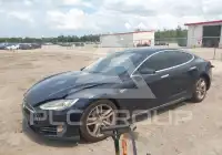 2013 Tesla Model S фото