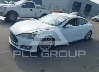 2013 Tesla Model S фото