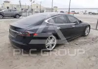 2013 Tesla Model S фото