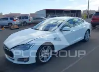 2013 Tesla Model S фото