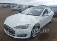 2013 Tesla Model S фото