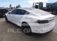 2013 Tesla Model S фото