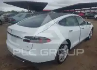 2013 Tesla Model S фото
