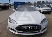 2013 Tesla Model S фото
