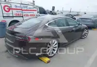2013 Tesla Model S фото