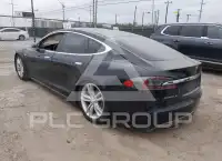2013 Tesla Model S фото