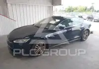 2013 Tesla Model S фото