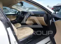 2013 Tesla Model S фото
