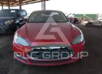 2013 Tesla Model S фото