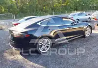 2013 Tesla Model S photo