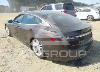 2013 Tesla Model S фото