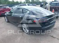 2013 Tesla Model S фото