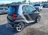 2013 Smart FORTWO photo