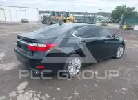 2013 Lexus ES350 photo