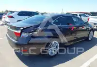2013 Lexus ES350 photo