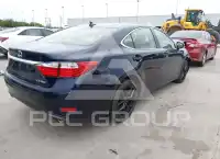 2013 Lexus ES350 photo