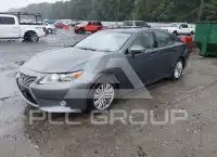 2013 Lexus ES350 photo