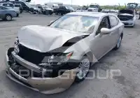 2013 Lexus ES350 photo