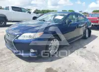 2013 Lexus ES350 photo