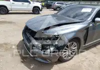 2013 Lexus LS460 photo