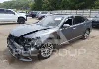 2013 Lexus LS460 photo