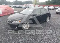 2013 Lexus CT200 photo