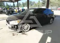 2013 Lexus CT200 photo
