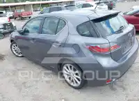 2013 Lexus CT200 photo