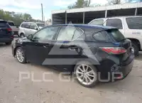 2013 Lexus CT200 photo