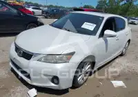 2013 Lexus CT200 photo