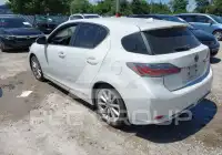 2013 Lexus CT200 photo