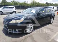 2013 Lexus ES300 photo