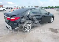 2013 Lexus ES300 photo