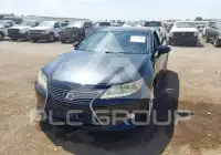 2013 Lexus ES300 photo