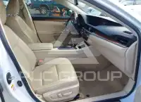 2013 Lexus ES300 photo