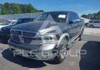 2013 RAM 1500 photo