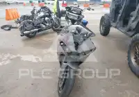 2013 Yamaha YZFR1 фото