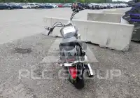 2013 Yamaha XVS1100 фото