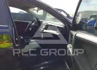 2013 Toyota RAV4 photo