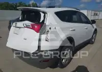 2013 Toyota RAV4 photo