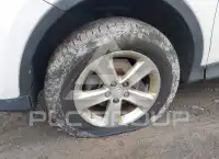 2013 Toyota RAV4 photo