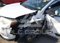 2013 Toyota RAV4 фото