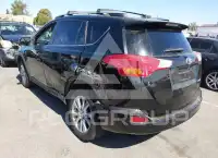 2013 Toyota RAV4 photo