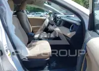 2013 Toyota RAV4 photo