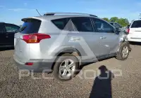 2013 Toyota RAV4 фото