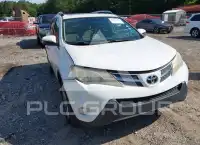 2013 Toyota RAV4 photo